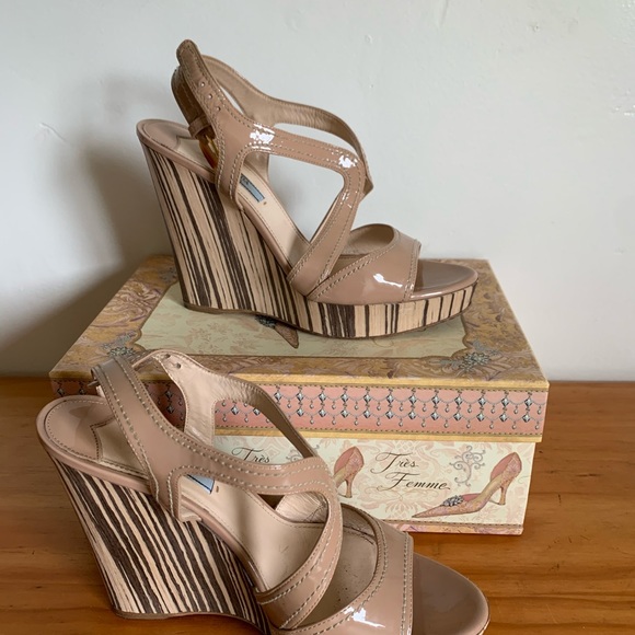 Nude Prada wedges great condition! - Picture 5 of 5